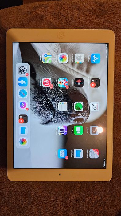 iPad Air 16GB – Funcional (ler descrição).