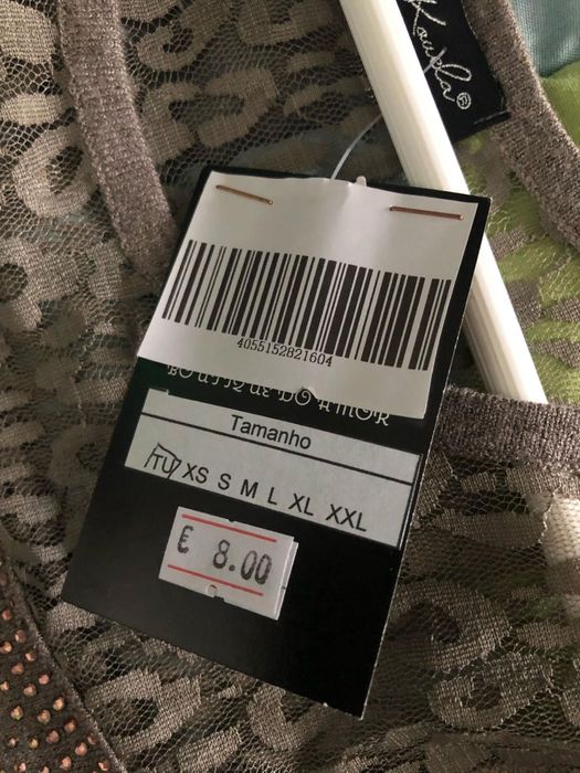 Vestido de Malha e Renda