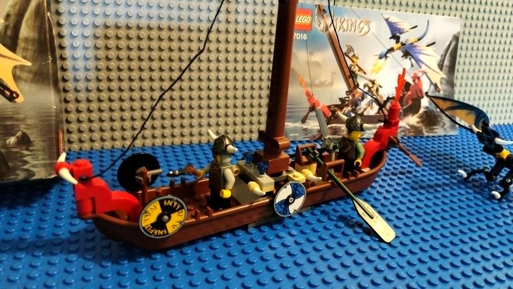 7016 LEGO vikings