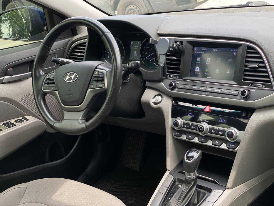 Hyundai Elantra 2018