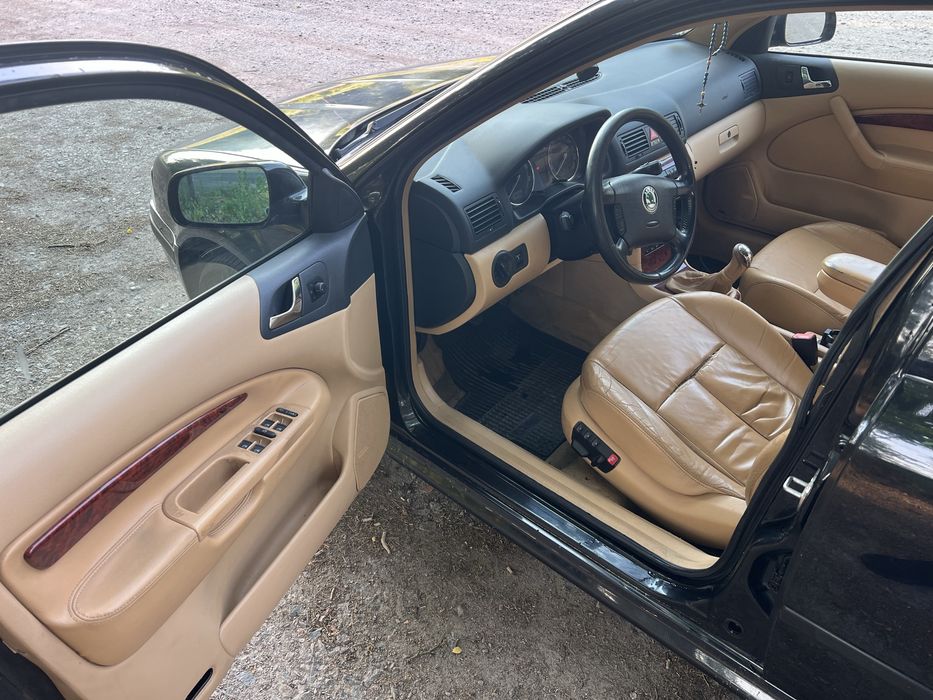 Skoda Octavia Tour 1.8 газ/бензин Laurin&Klement