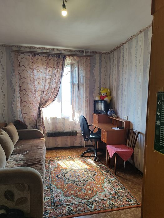 Продається 2 кім квартира з великими кухнею та балконом /297 квартал
