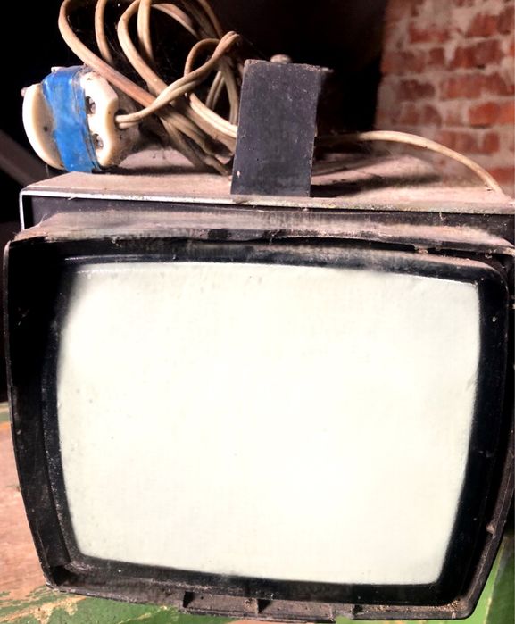 Міні телевізор Електрон чорно-білий