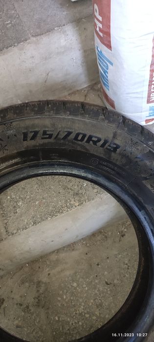 Продам резину зимню