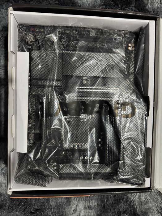 Placa-mãe Gigabyte B650460850806087362562