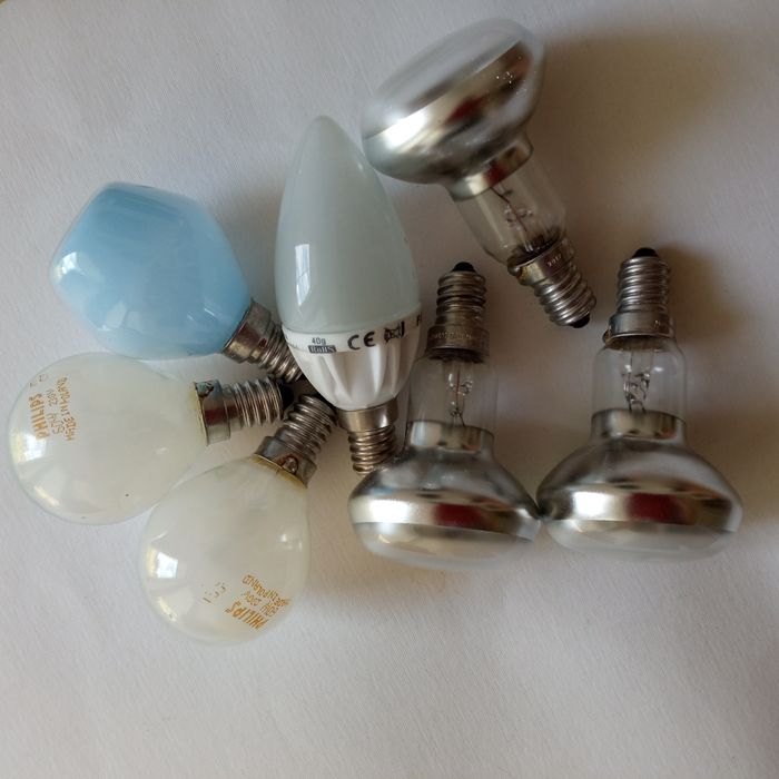 Żarówki tradycyjne reflektor, żarowe oraz Led świeca- 7 szt.