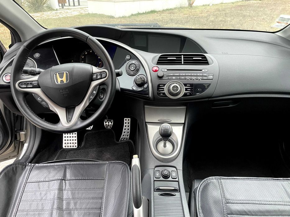Honda Civic 1.8 i-VTEC Executive - 5 portas (modelo FK2) 2008