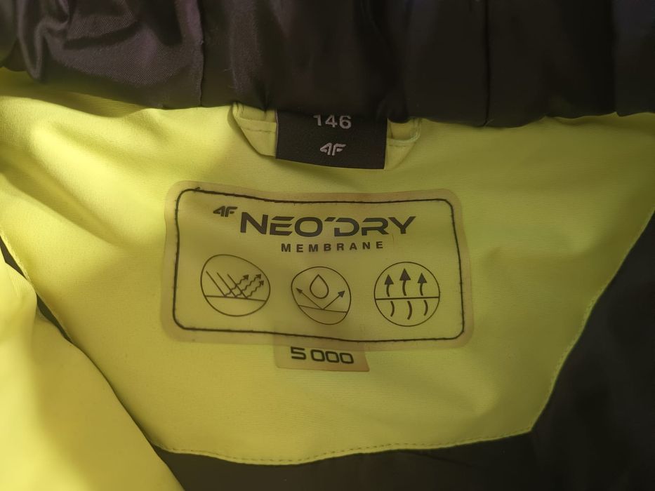 Kurtka i spodnie narciarskie 146 cm 4f