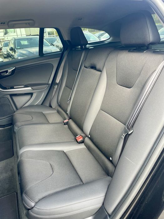 Volvo v60(D2) 2014 року