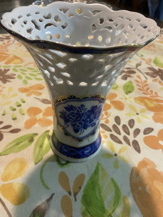 Jarra porcelana tons azuis e branco novo