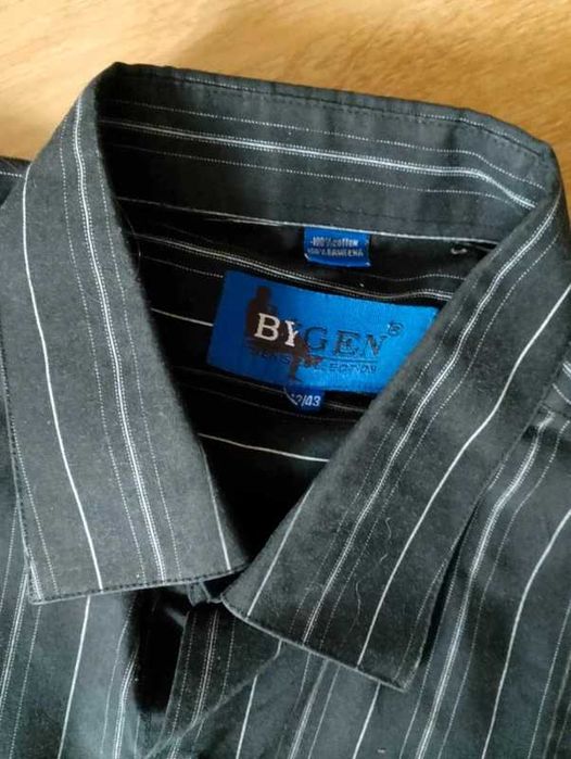 Czarna męska koszula rozmiar 42/43 BYGEN