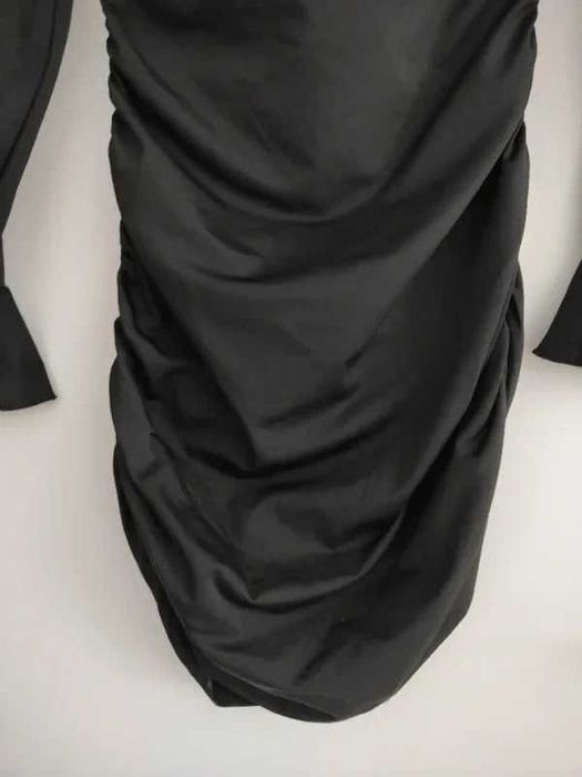 Mini Vestido Preto Shein – Drapeado com Mangas Sino – Tamanho M