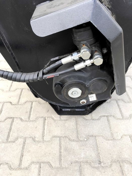 Łyżka mieszalnik do betonu betoniarka 200l