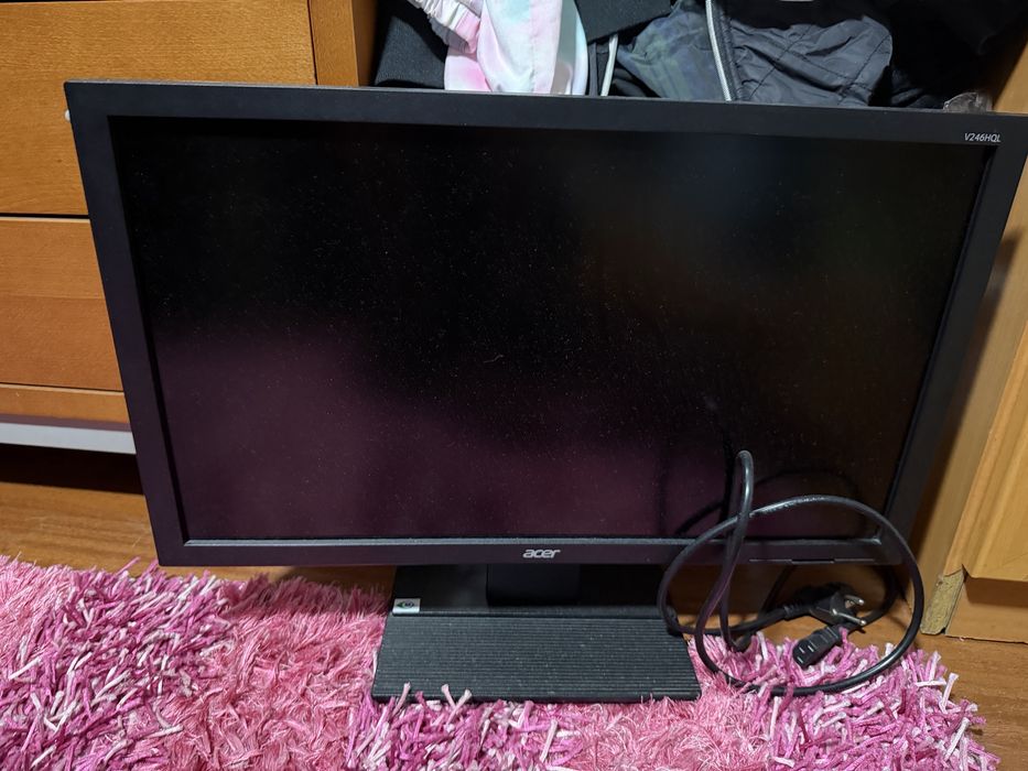 Computador gamer bem caracterizado.