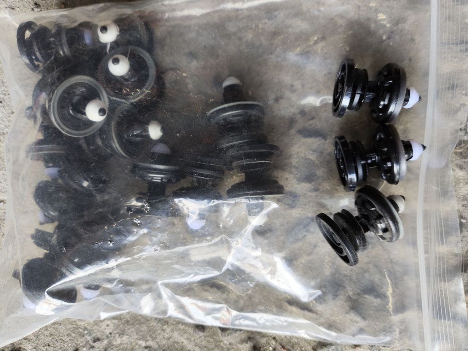 Клипса обшивки дверей Volkswagen Audi Skoda