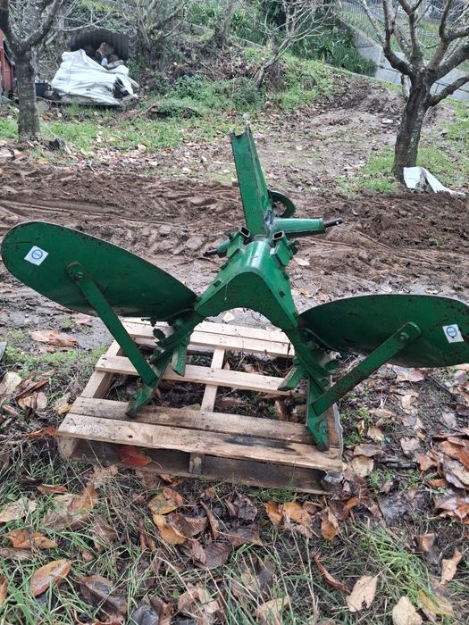 Vendo charrua AGRIMIL Como nova