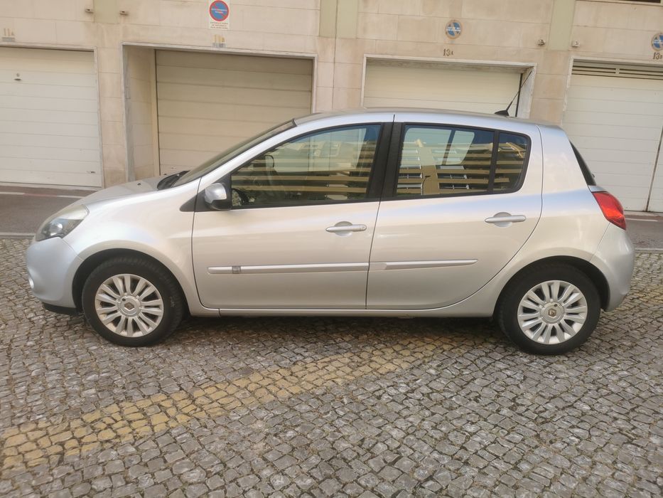 Renault Clio 1.5dci de 2010(Com Auto Rádio Android)