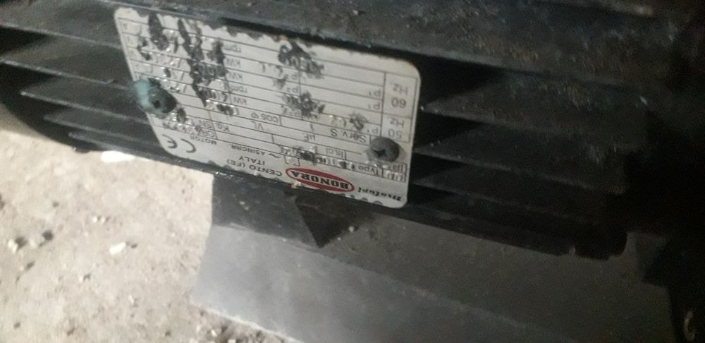 Bomba piscina estado novo