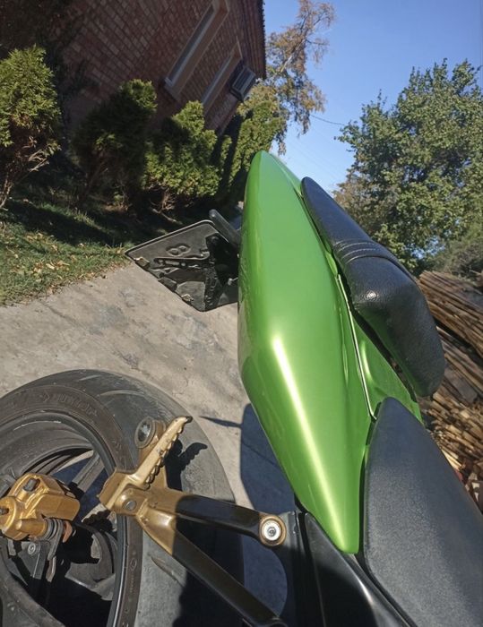 Продам кавасаки zx10r