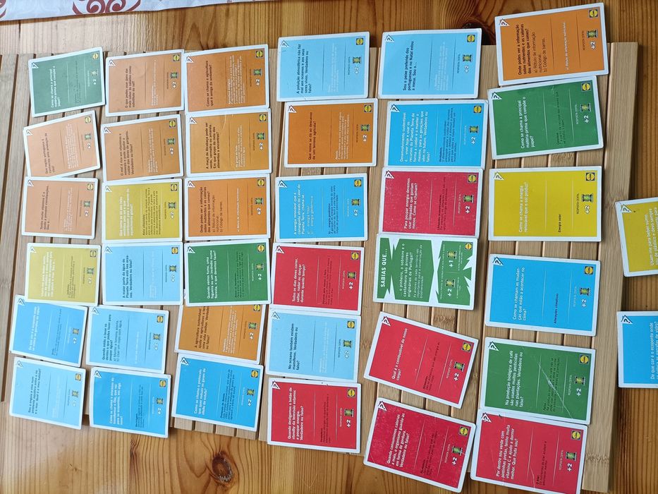 Lote de 38 cartas os guardiões da terra