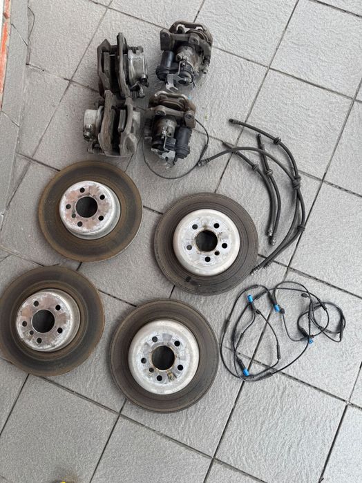 Тормозные диски колодки суппорта BMW G-серии