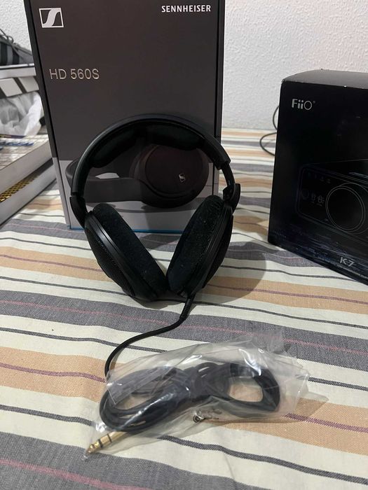 Sennheiser HD560s + FiiO K7 (dac/amplificador)