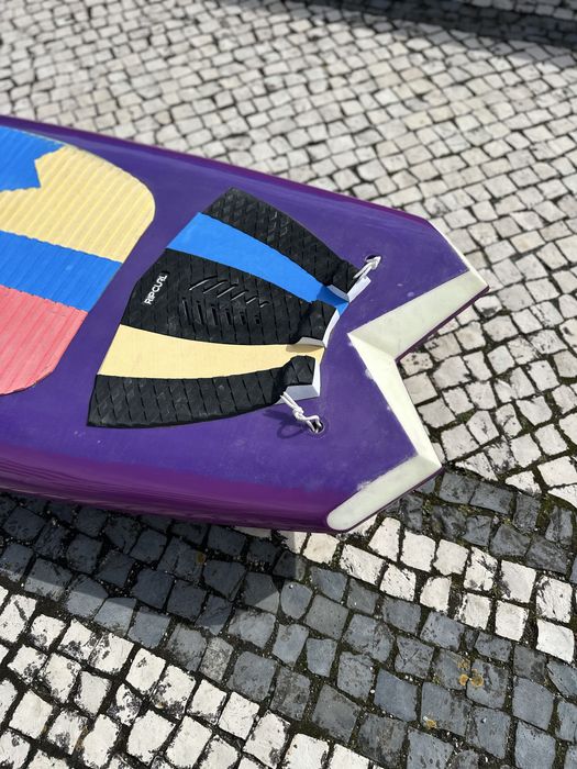 SUP Paddle 7'10 x 29' +ou- 134 litros