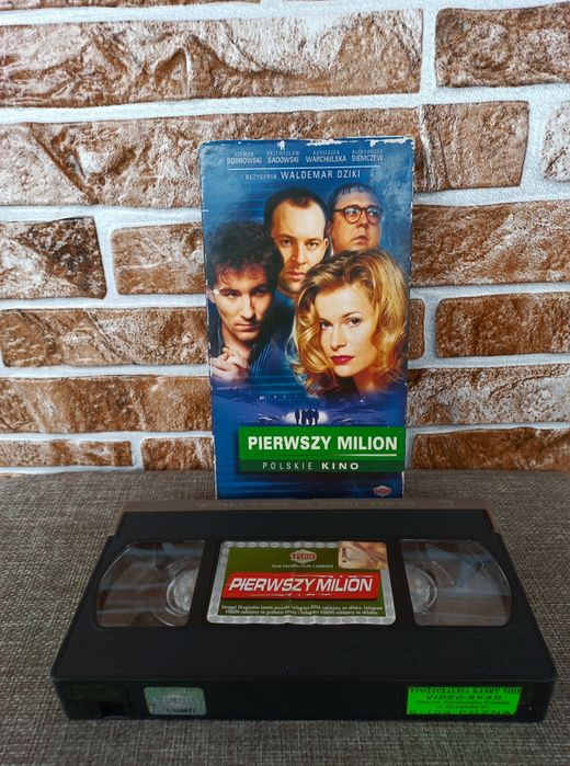Kasety vhs wideo video.  Pierwszy Milion VHS.  Bdb  stan.