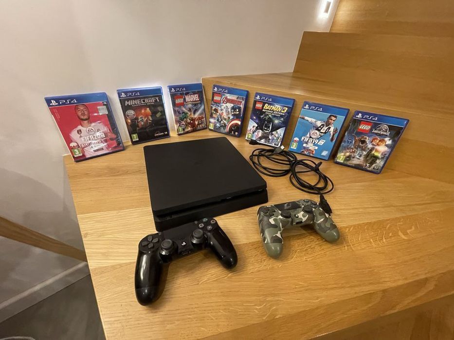 Продам PS 4 Sim 1 Терабайт