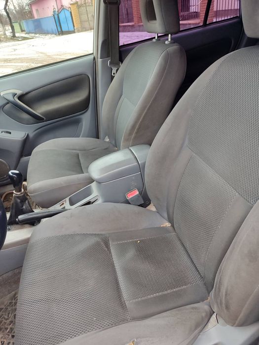 RAV 4.2.0 DIZEL 4×4!!!