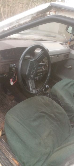 Продам москвича 2141 мотор ВАЗ 1.6 газ бензин