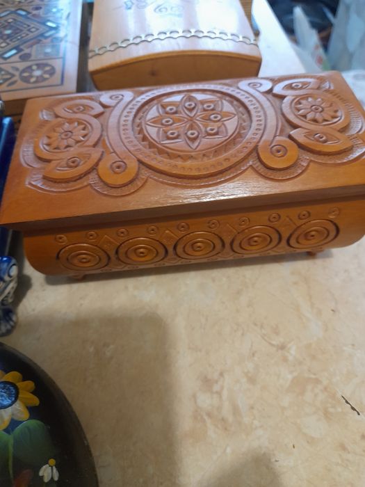 Продам різні  шкатулки