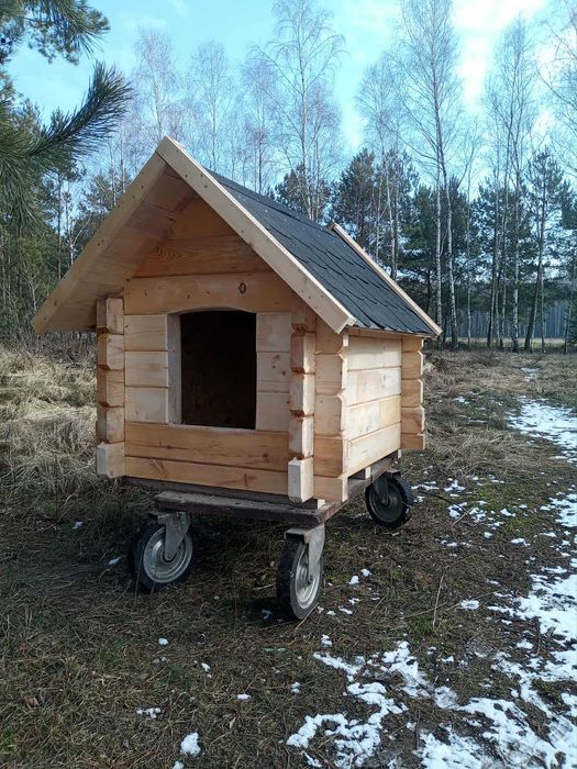 Buda  dla psa owczarek ocieplana