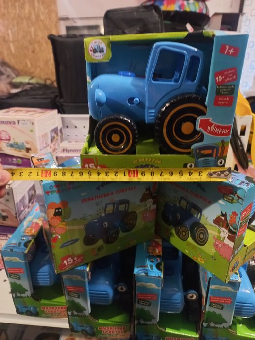 Синій трактор іграшка в Житомирі в наявності
