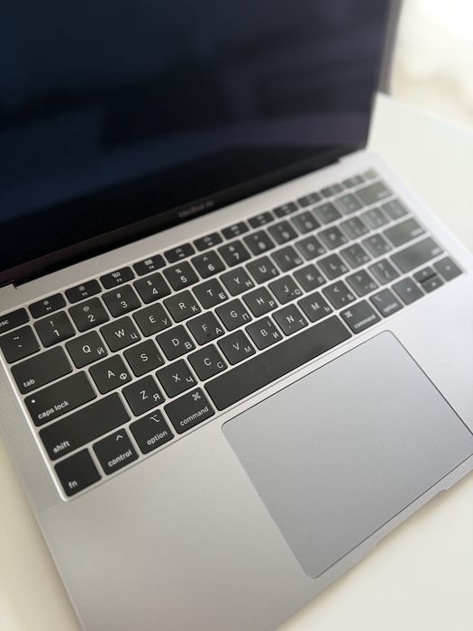 Продам mac book б/у