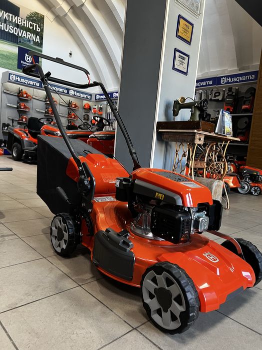 Газонокосарка Husqvarna LC 151