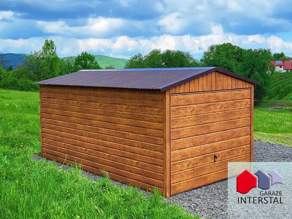 Garaż blaszany 3x5 drewnopodobny orzech szeroki panel na bramie