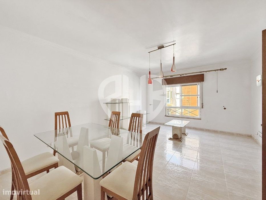 Apartamento T2 // Tapada das Mercês