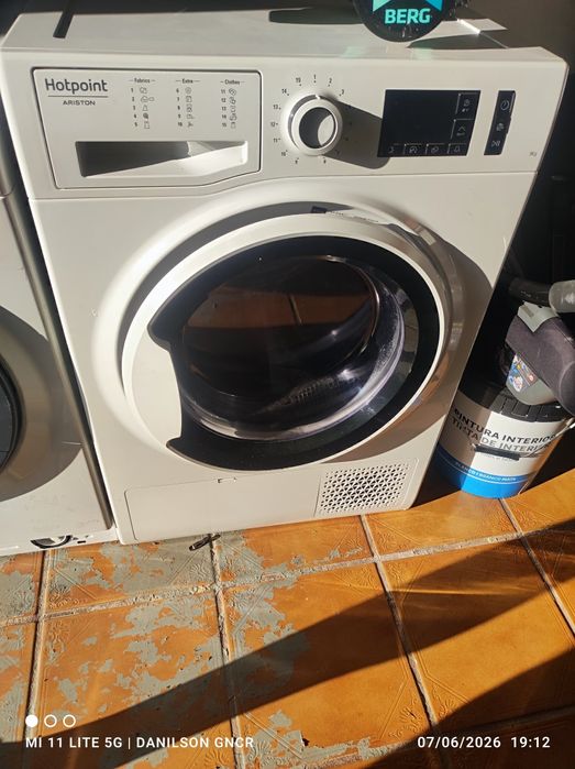 Vendo máquina de secar roupa