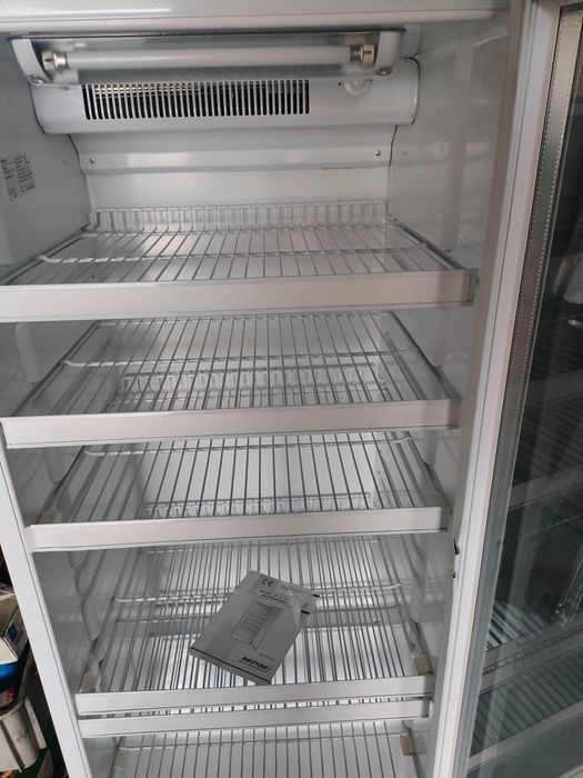 Witryna chłodnicza chłodziarka lodówka MPM 290 VT 01