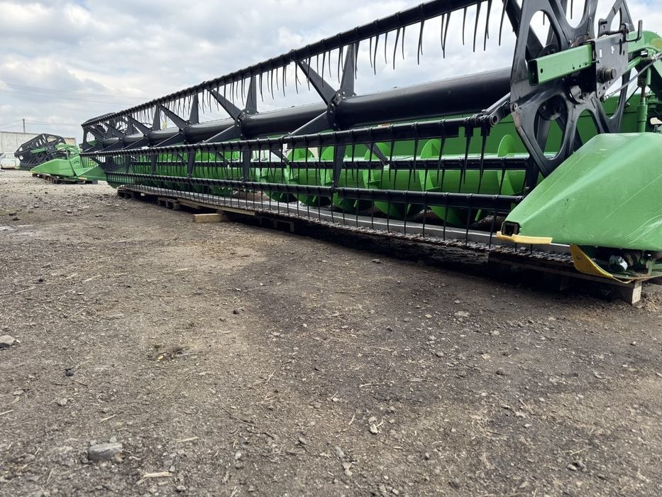 Жатка гідрофлекс з США, John deere F630 9м. соєва жатка.