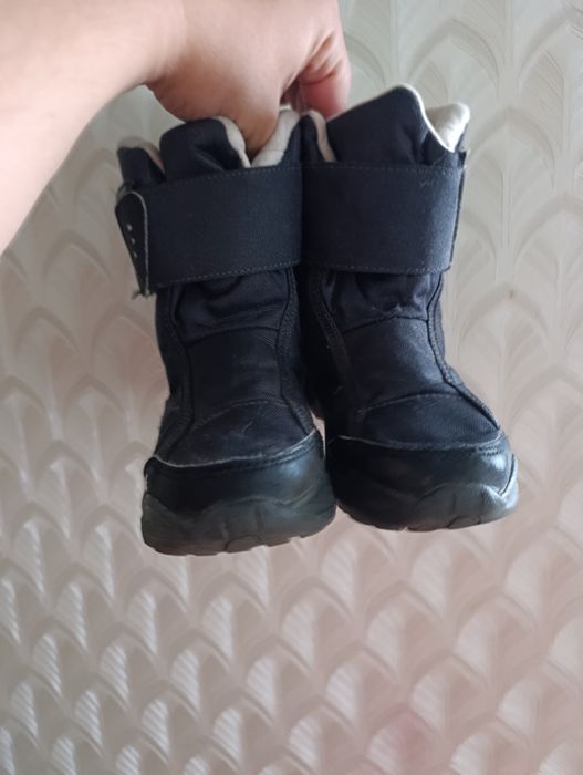 Продам черевики декатлон