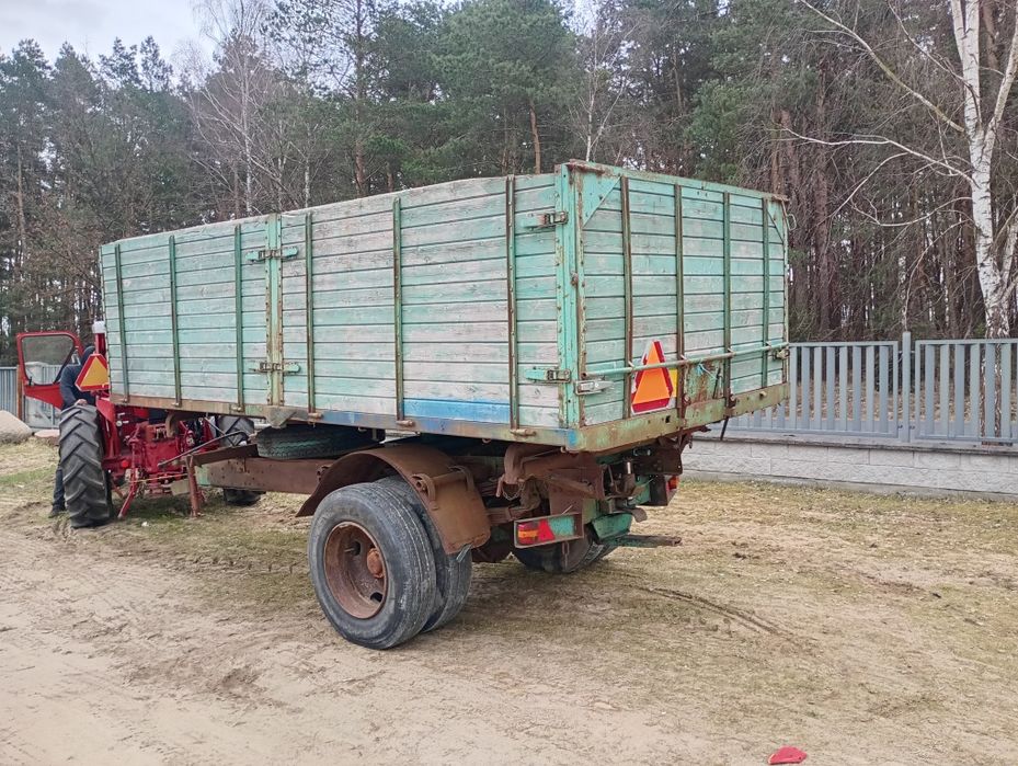 Przyczepa rolnicza wywrotka 12t z napędem