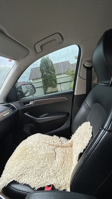 Продам ауді Q5 2010 року