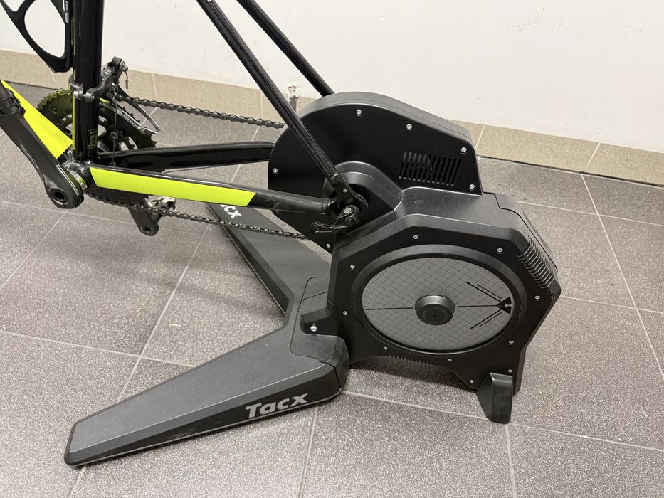その他 Tacx Flux S Smart Garmin | Trenażer rowerowy | Tacx FLUX S Smart Trainer