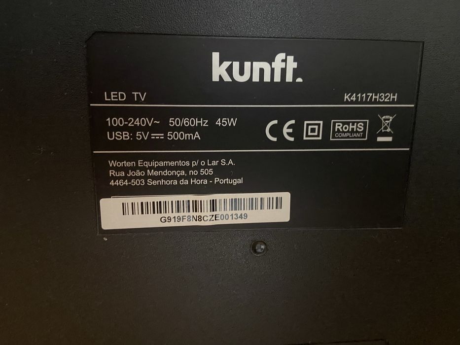TV LED Kunft modelo K4117H32H de 32 polegas - 81 cm