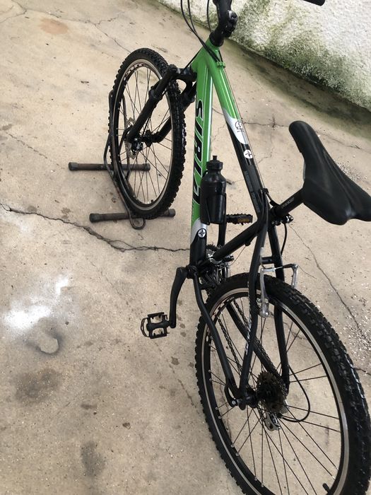 Bicicleta btt roda26 como nova