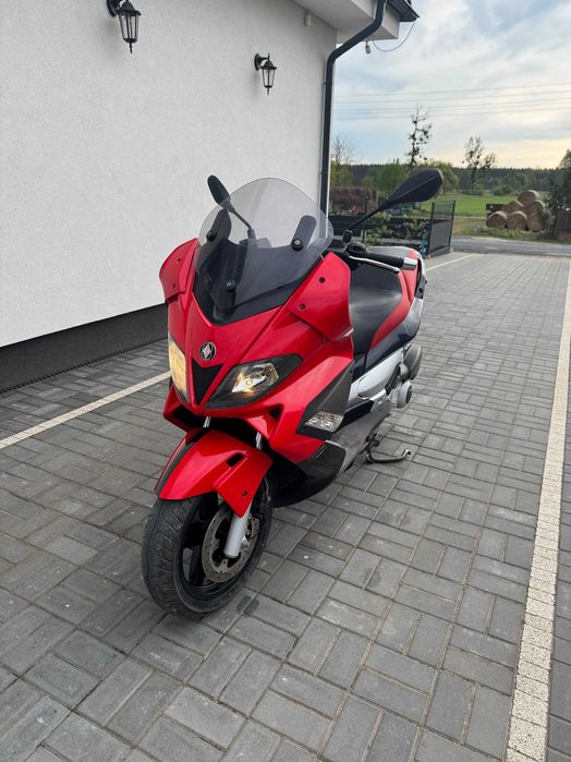 skuter Gilera Nexus 250