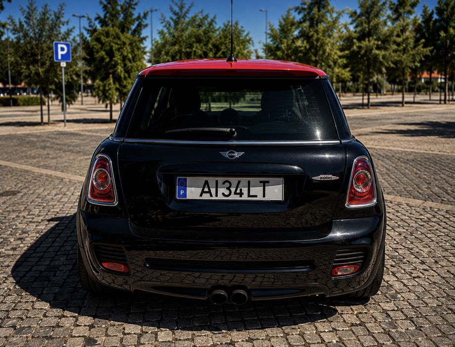 MINI John Cooper Works R56 - 211cv