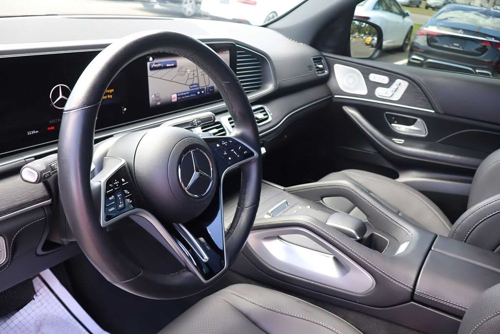 Mercedes-Benz GLE 450e 4MATIC      2025